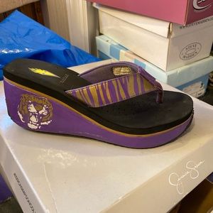 LSU Volatile flip flops